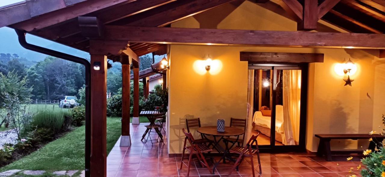 Casas Rurales Entrecastanos Onís Kültér fotó